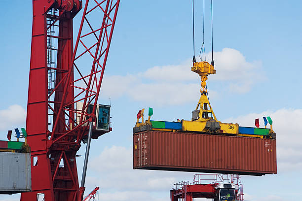 container unloading services